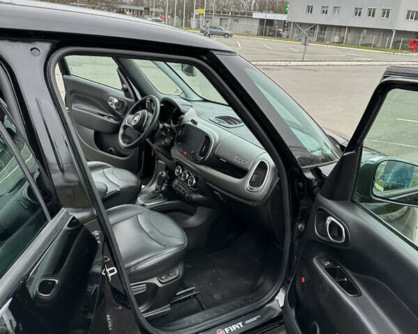 Черный Фиат 500L, объемом двигателя 1.4 л и пробегом 88 тыс. км за 10900 $, фото 10 на Automoto.ua