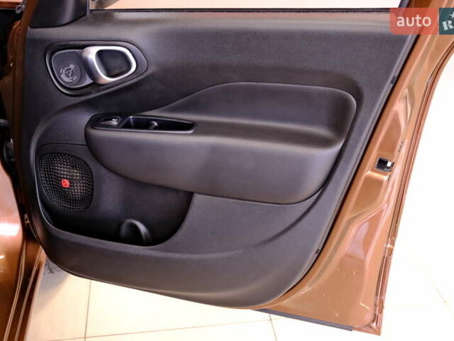 Коричневый Фиат 500L, объемом двигателя 1.4 л и пробегом 58 тыс. км за 11900 $, фото 38 на Automoto.ua