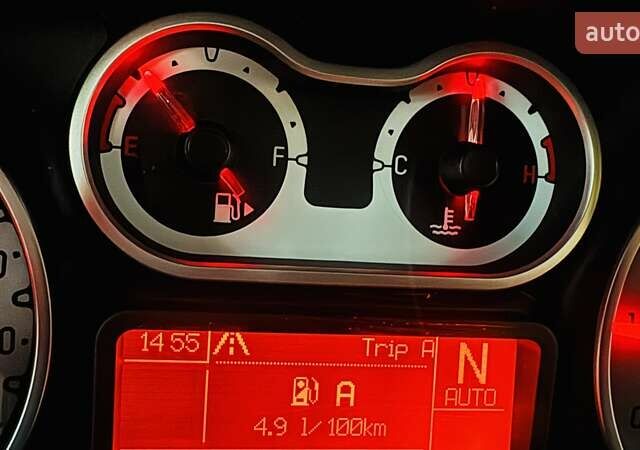 Красный Фиат 500L, объемом двигателя 1.2 л и пробегом 83 тыс. км за 9300 $, фото 13 на Automoto.ua
