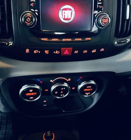 Красный Фиат 500L, объемом двигателя 1.2 л и пробегом 83 тыс. км за 9300 $, фото 1 на Automoto.ua