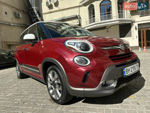 Красный Фиат 500L, объемом двигателя 1.4 л и пробегом 113 тыс. км за 10677 $, фото 7 на Automoto.ua