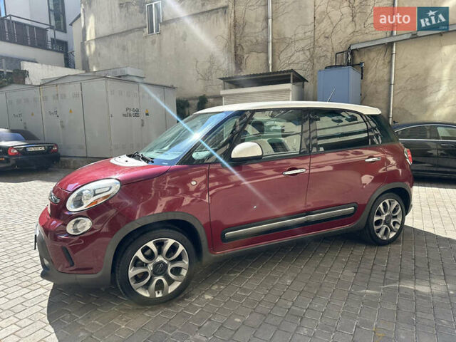 Красный Фиат 500L, объемом двигателя 1.4 л и пробегом 113 тыс. км за 10677 $, фото 2 на Automoto.ua