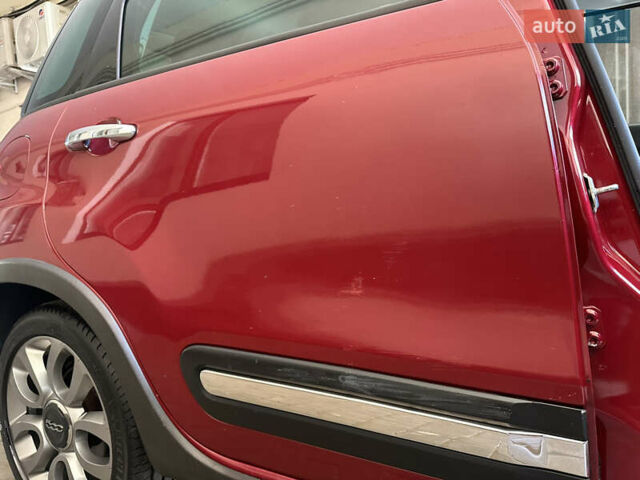 Красный Фиат 500L, объемом двигателя 1.4 л и пробегом 113 тыс. км за 10677 $, фото 18 на Automoto.ua