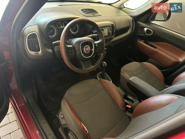 Красный Фиат 500L, объемом двигателя 1.4 л и пробегом 113 тыс. км за 10677 $, фото 10 на Automoto.ua