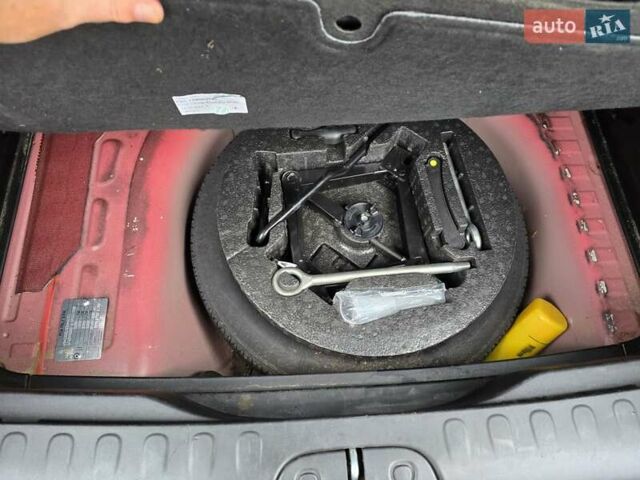 Красный Фиат 500L, объемом двигателя 1.4 л и пробегом 108 тыс. км за 11200 $, фото 17 на Automoto.ua