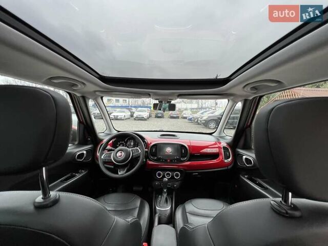 Красный Фиат 500L, объемом двигателя 1.4 л и пробегом 53 тыс. км за 11300 $, фото 28 на Automoto.ua