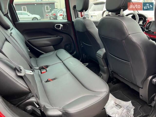 Красный Фиат 500L, объемом двигателя 1.4 л и пробегом 53 тыс. км за 11300 $, фото 24 на Automoto.ua
