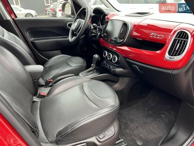 Красный Фиат 500L, объемом двигателя 1.4 л и пробегом 53 тыс. км за 11300 $, фото 26 на Automoto.ua