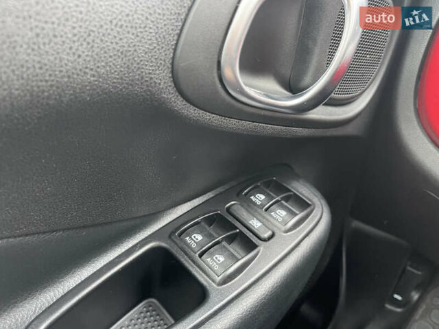 Красный Фиат 500L, объемом двигателя 1.37 л и пробегом 53 тыс. км за 9000 $, фото 13 на Automoto.ua