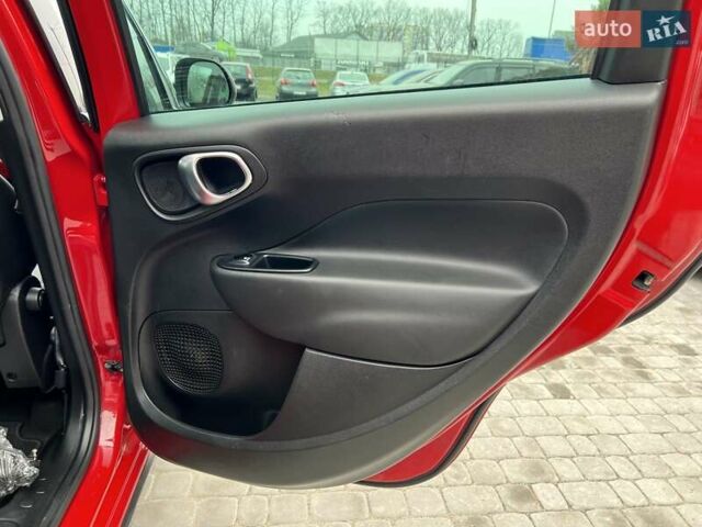 Красный Фиат 500L, объемом двигателя 1.4 л и пробегом 53 тыс. км за 11300 $, фото 23 на Automoto.ua