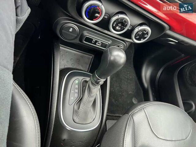 Красный Фиат 500L, объемом двигателя 1.4 л и пробегом 53 тыс. км за 11300 $, фото 35 на Automoto.ua