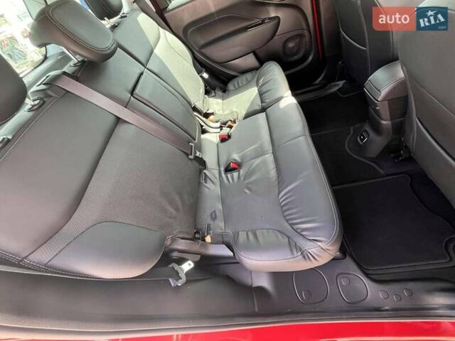 Красный Фиат 500L, объемом двигателя 1.4 л и пробегом 23 тыс. км за 12000 $, фото 19 на Automoto.ua
