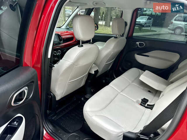 Красный Фиат 500L, объемом двигателя 1.4 л и пробегом 126 тыс. км за 11900 $, фото 20 на Automoto.ua