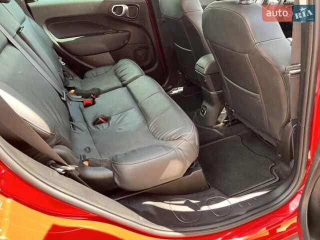 Красный Фиат 500L, объемом двигателя 1.4 л и пробегом 23 тыс. км за 12000 $, фото 14 на Automoto.ua