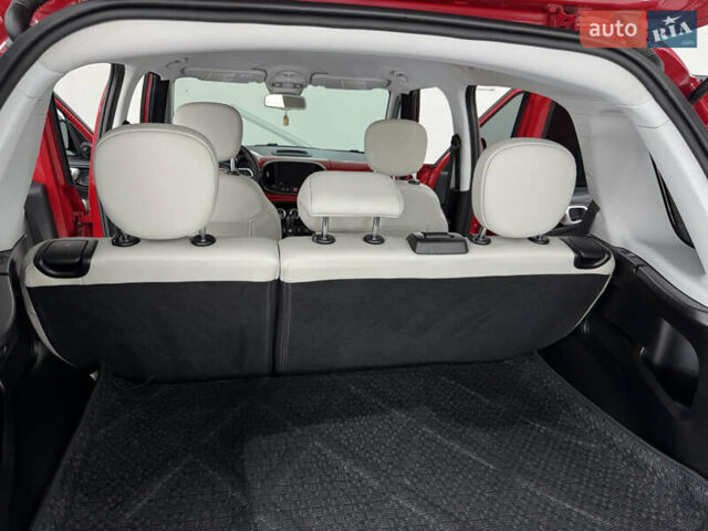 Красный Фиат 500L, объемом двигателя 1.4 л и пробегом 127 тыс. км за 13399 $, фото 50 на Automoto.ua