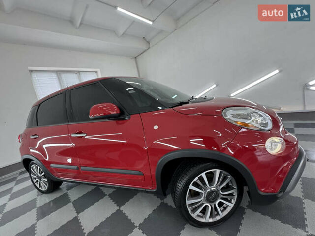 Красный Фиат 500L, объемом двигателя 1.4 л и пробегом 127 тыс. км за 13399 $, фото 59 на Automoto.ua