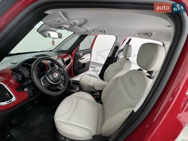 Красный Фиат 500L, объемом двигателя 1.4 л и пробегом 127 тыс. км за 13399 $, фото 51 на Automoto.ua
