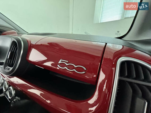 Красный Фиат 500L, объемом двигателя 1.4 л и пробегом 127 тыс. км за 13399 $, фото 26 на Automoto.ua