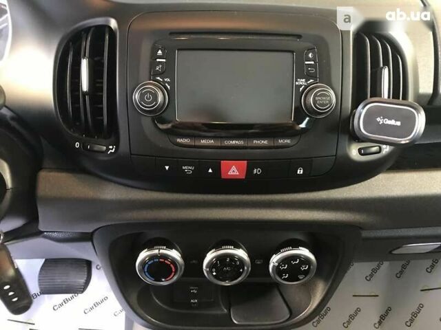 Фіат 500L, об'ємом двигуна 1.4 л та пробігом 153 тис. км за 8998 $, фото 12 на Automoto.ua