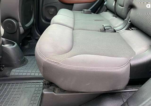 Фиат 500L, объемом двигателя 0 л и пробегом 169 тыс. км за 7650 $, фото 25 на Automoto.ua