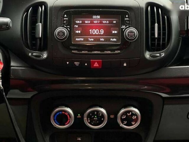 Фіат 500L, об'ємом двигуна 1.4 л та пробігом 162 тис. км за 8500 $, фото 16 на Automoto.ua