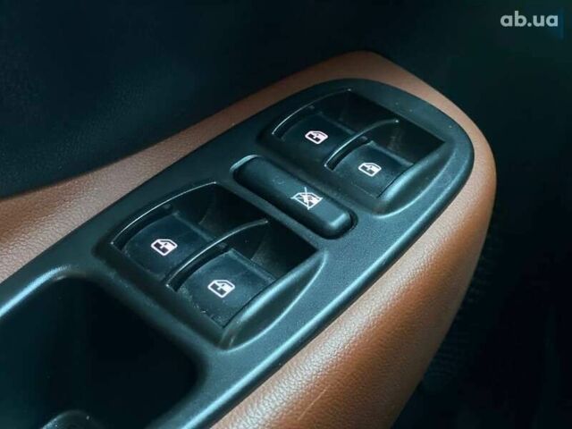 Фіат 500L, об'ємом двигуна 1.3 л та пробігом 53 тис. км за 10500 $, фото 24 на Automoto.ua