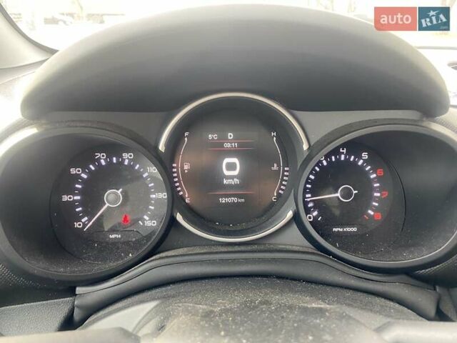 Фіат 500L, об'ємом двигуна 1.4 л та пробігом 121 тис. км за 12500 $, фото 16 на Automoto.ua
