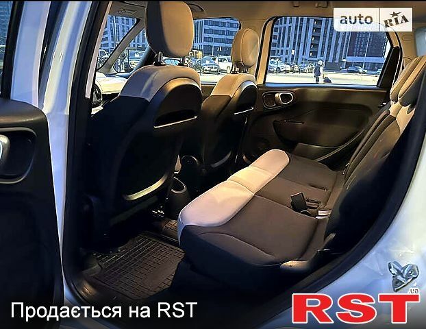 Фіат 500L, об'ємом двигуна 1.3 л та пробігом 150 тис. км за 10900 $, фото 2 на Automoto.ua