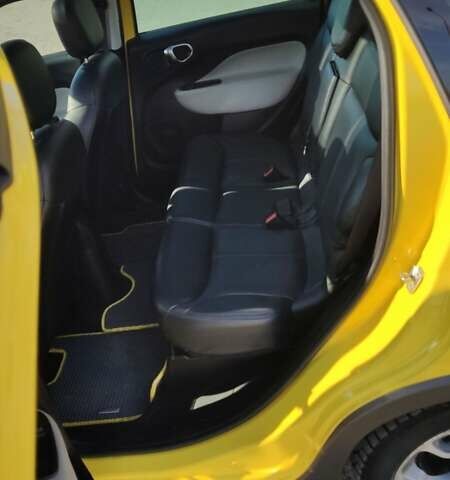 Жовтий Фіат 500L, об'ємом двигуна 1.37 л та пробігом 91 тис. км за 10900 $, фото 10 на Automoto.ua