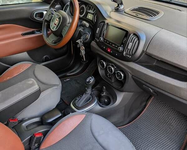 Жовтий Фіат 500L, об'ємом двигуна 1.4 л та пробігом 189 тис. км за 8500 $, фото 9 на Automoto.ua