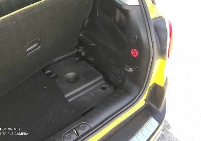 Жовтий Фіат 500L, об'ємом двигуна 1.37 л та пробігом 91 тис. км за 10900 $, фото 8 на Automoto.ua