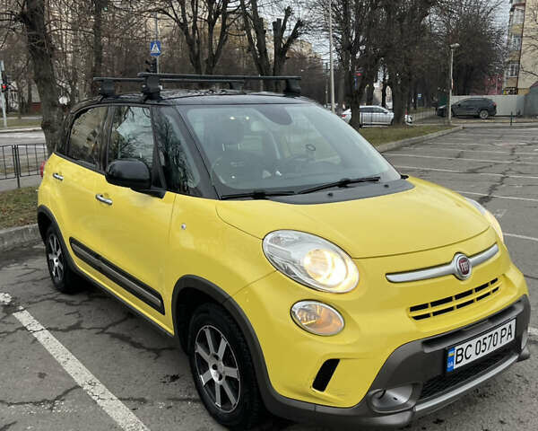 Желтый Фиат 500L, объемом двигателя 1.25 л и пробегом 156 тыс. км за 9850 $, фото 3 на Automoto.ua