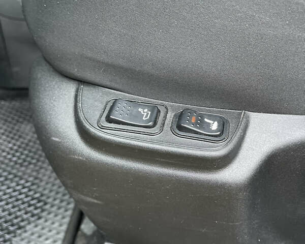 Желтый Фиат 500L, объемом двигателя 1.25 л и пробегом 156 тыс. км за 9850 $, фото 13 на Automoto.ua