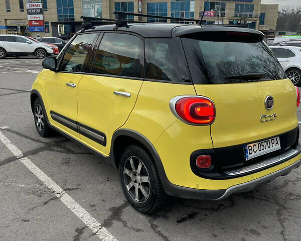 Желтый Фиат 500L, объемом двигателя 1.25 л и пробегом 156 тыс. км за 9850 $, фото 8 на Automoto.ua