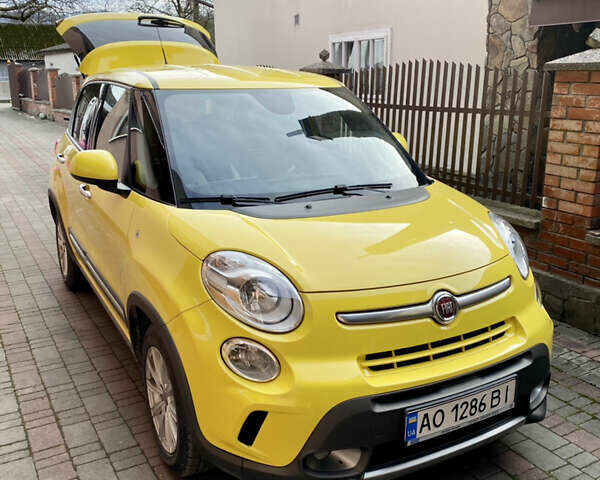 Желтый Фиат 500L, объемом двигателя 1.2 л и пробегом 74 тыс. км за 8900 $, фото 6 на Automoto.ua