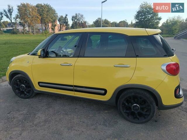 Желтый Фиат 500L, объемом двигателя 1.25 л и пробегом 85 тыс. км за 15000 $, фото 41 на Automoto.ua