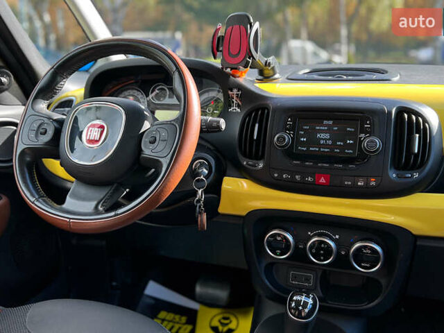 Фиат 500L 2016 в Львове на Automoto.ua Желтый Фиат 500L, объемом двигателя 1.25 л и пробегом 85 тыс. км за 14650 $, фото 18 на Automoto.ua