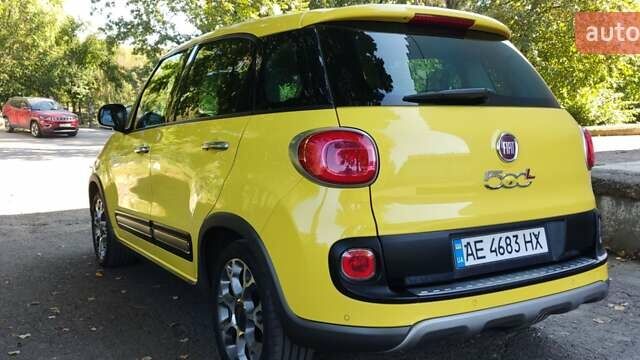 Фиат 500L 2016 в Черновцах на Automoto.ua Желтый Фиат 500L, объемом двигателя 1.3 л и пробегом 123 тыс. км за 9900 $, фото 7 на Automoto.ua