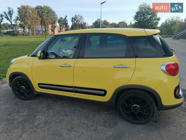 Желтый Фиат 500L, объемом двигателя 1.25 л и пробегом 85 тыс. км за 15000 $, фото 33 на Automoto.ua
