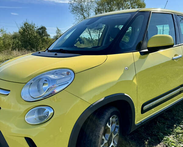 Жовтий Фіат 500L, об'ємом двигуна 1.25 л та пробігом 57 тис. км за 14000 $, фото 2 на Automoto.ua