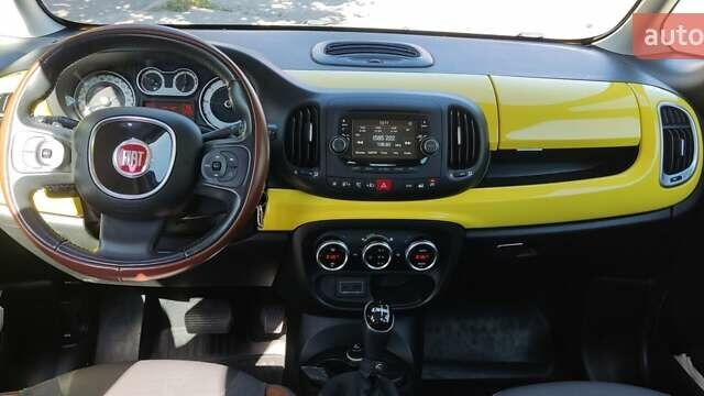 Фиат 500L 2016 в Черновцах на Automoto.ua Желтый Фиат 500L, объемом двигателя 1.3 л и пробегом 123 тыс. км за 9900 $, фото 2 на Automoto.ua