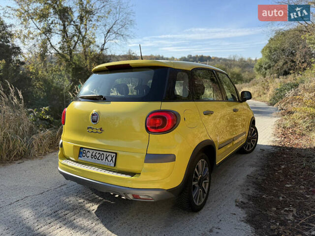 Желтый Фиат 500L, объемом двигателя 1.25 л и пробегом 56 тыс. км за 14000 $, фото 7 на Automoto.ua