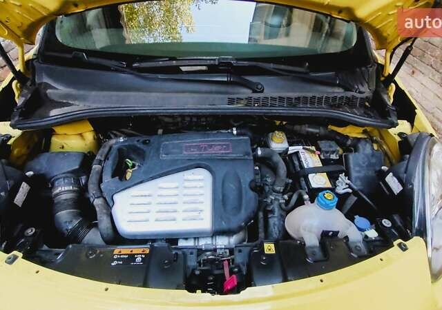 Фиат 500L 2018 в Запорожье на Automoto.ua Желтый Фиат 500L, объемом двигателя 1.37 л и пробегом 82 тыс. км за 12500 $, фото 10 на Automoto.ua