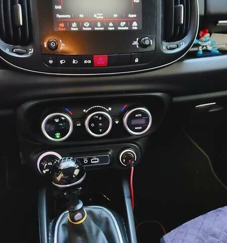 Фиат 500L 2018 в Запорожье на Automoto.ua Желтый Фиат 500L, объемом двигателя 1.37 л и пробегом 82 тыс. км за 12500 $, фото 12 на Automoto.ua