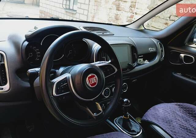Фиат 500L 2018 в Запорожье на Automoto.ua Желтый Фиат 500L, объемом двигателя 1.37 л и пробегом 82 тыс. км за 12500 $, фото 5 на Automoto.ua
