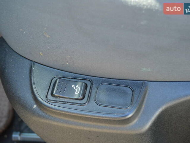 Сірий Фіат 500L, об'ємом двигуна 1.37 л та пробігом 215 тис. км за 7900 $, фото 18 на Automoto.ua