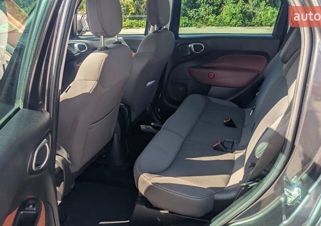 Сірий Фіат 500L, об'ємом двигуна 1.37 л та пробігом 115 тис. км за 8500 $, фото 12 на Automoto.ua