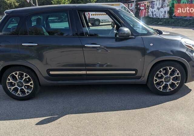 Сірий Фіат 500L, об'ємом двигуна 1.37 л та пробігом 115 тис. км за 8500 $, фото 5 на Automoto.ua