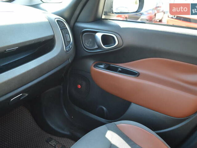 Сірий Фіат 500L, об'ємом двигуна 1.37 л та пробігом 215 тис. км за 7900 $, фото 14 на Automoto.ua