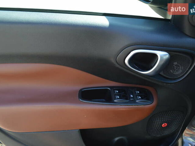 Сірий Фіат 500L, об'ємом двигуна 1.37 л та пробігом 215 тис. км за 7900 $, фото 25 на Automoto.ua